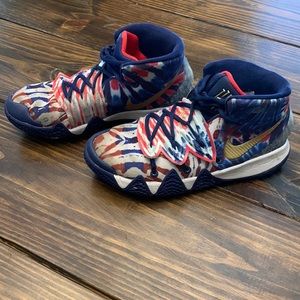 Kobe Bryant Kicks Youth 6